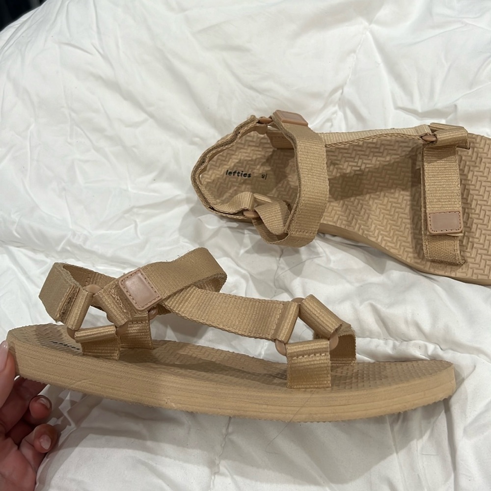 Lefties neutral Velcro sandals